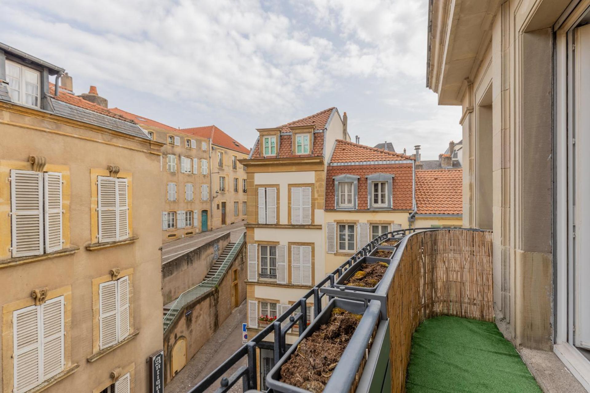 Le Cocon Du Pont Sailly- 3 Chambres - 6 Personnes - Hyper-Centre 메스 외부 사진